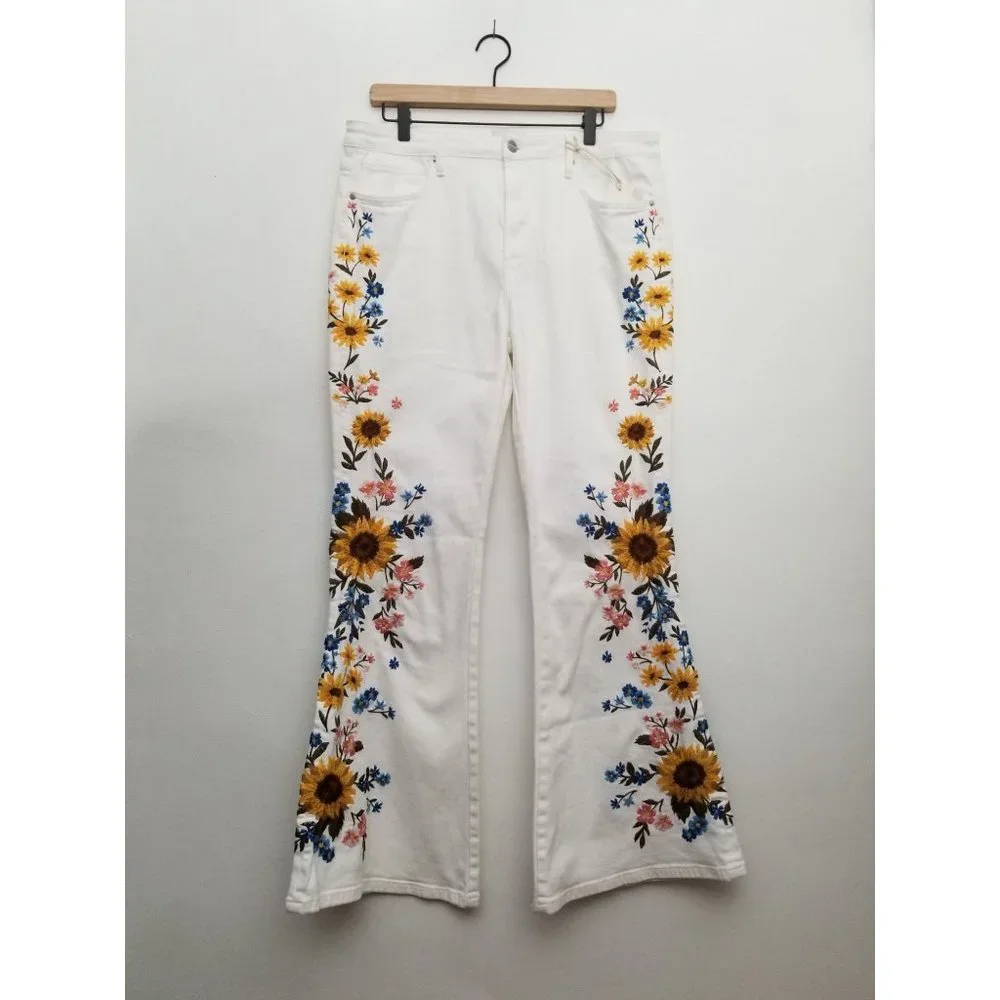 Free People Driftwood Farrah Flare - White Sunflower Jeans Womens Size 33 New_2